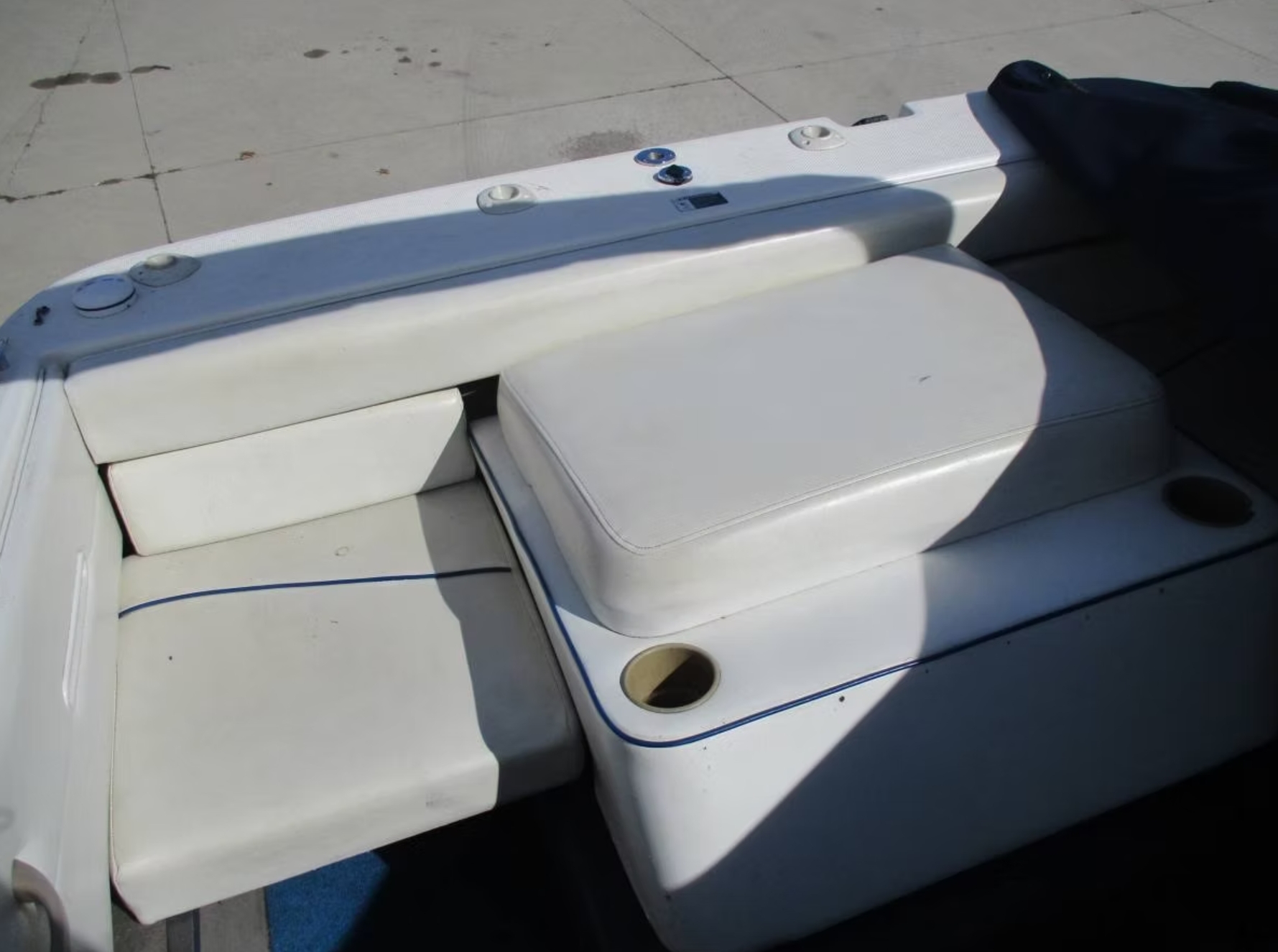 2005 Bayliner 210 Cuddy photo 5