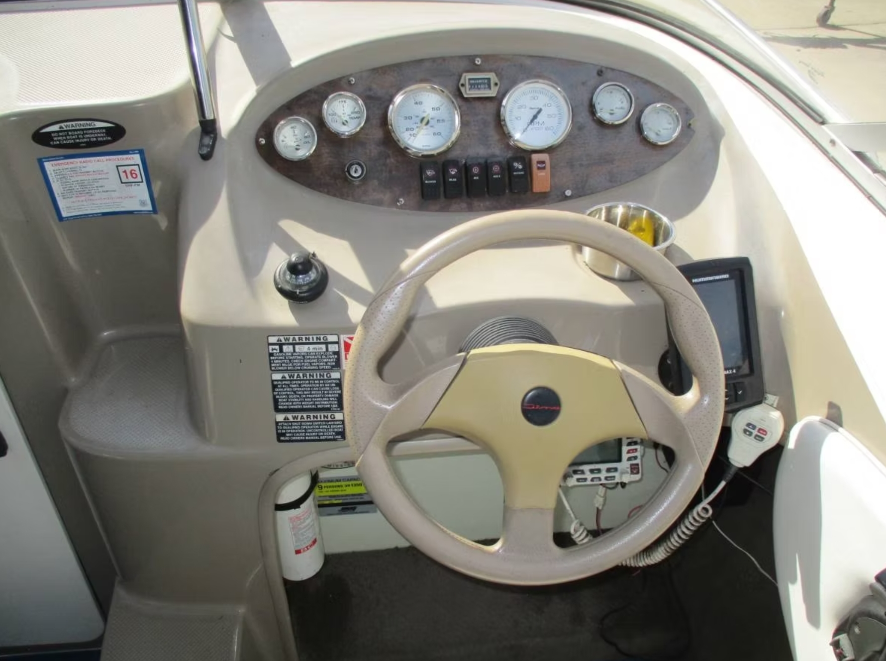 2005 Bayliner 210 Cuddy photo 9