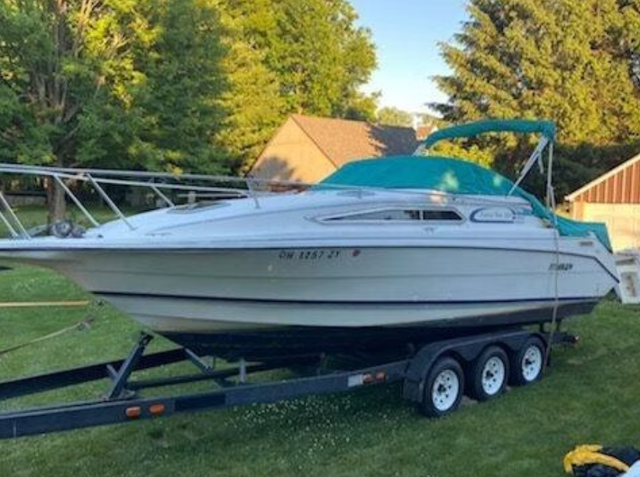 1993 Rinker 260 Fiesta Vee