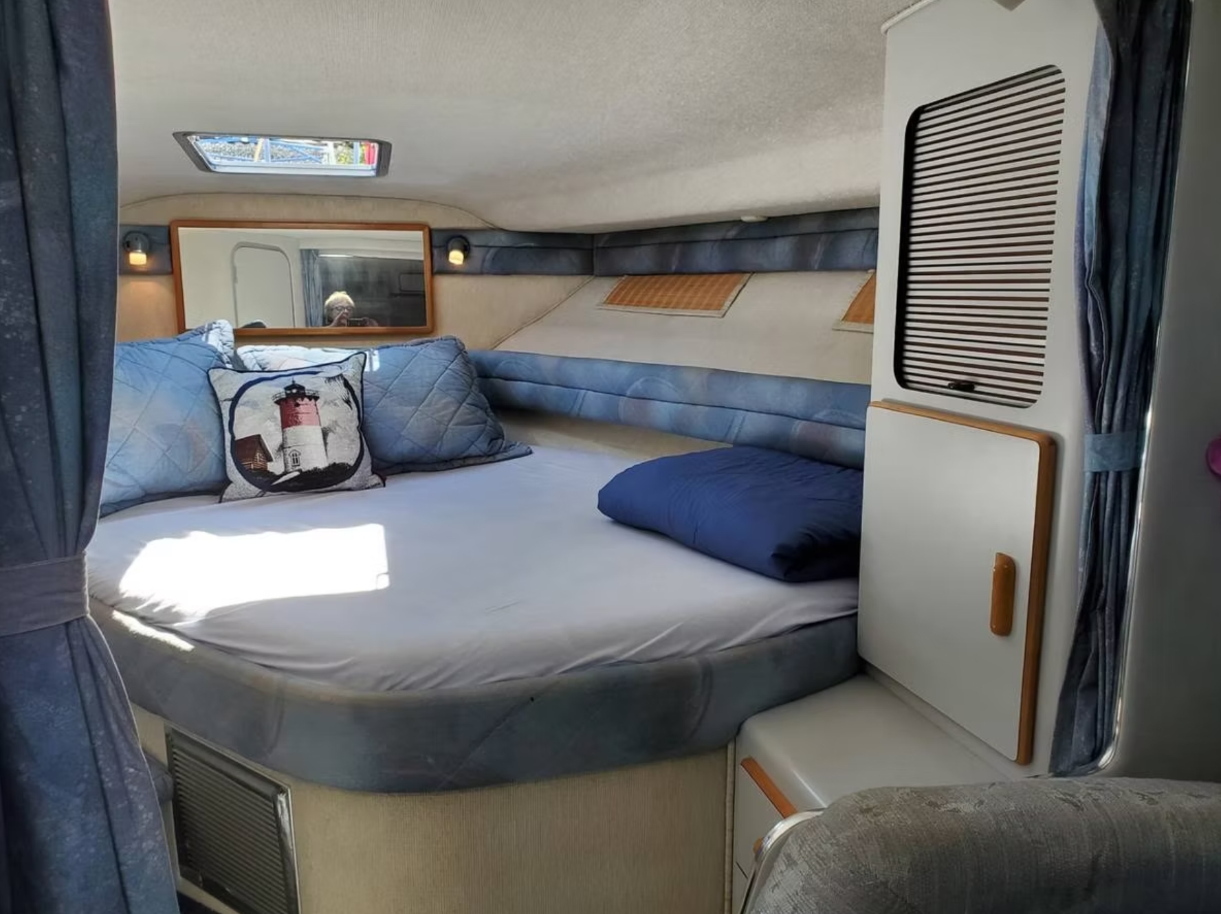 1991 Sea Ray 35 Sundancer photo 6
