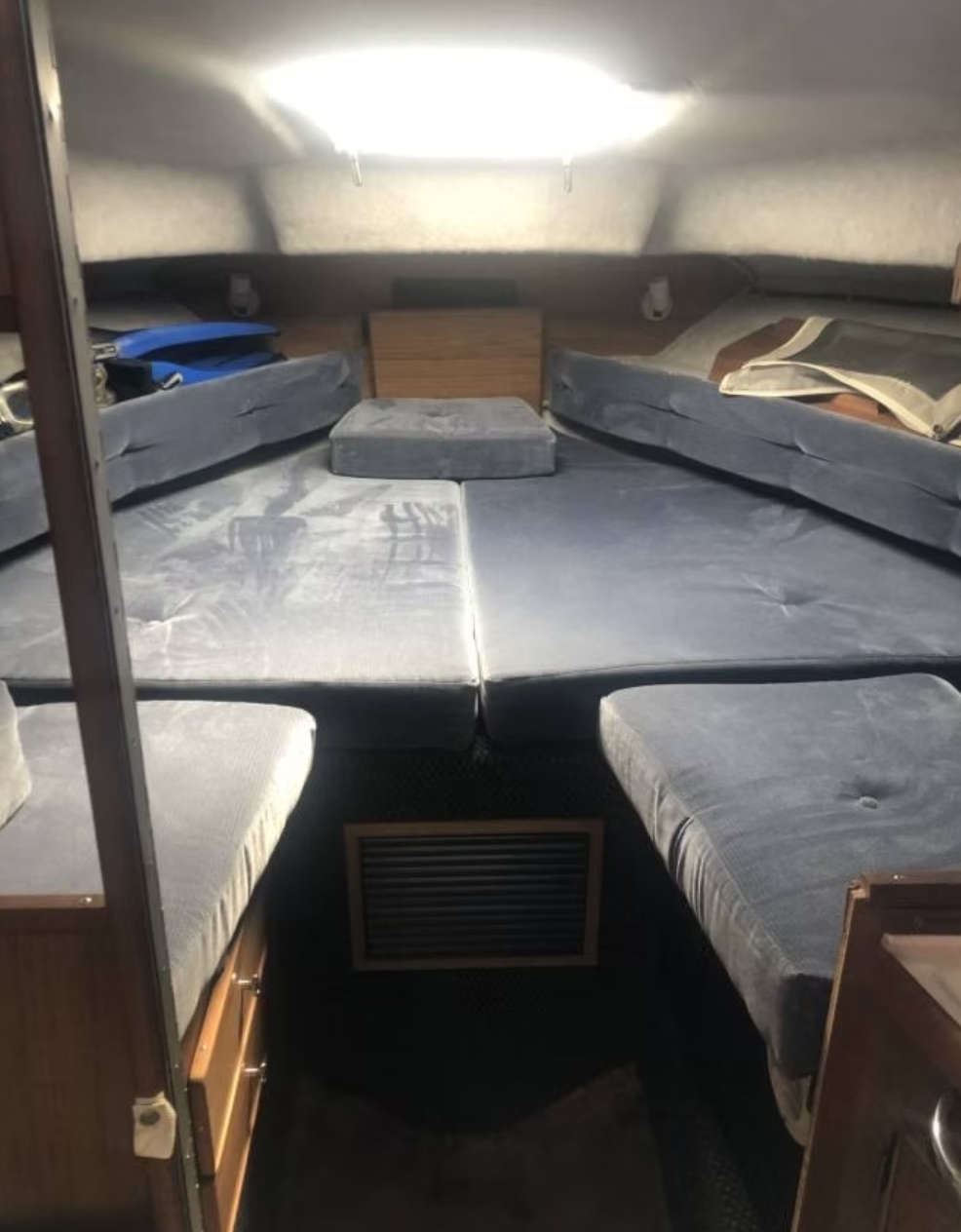 1983 Sea Ray 270 Sundancer photo 6