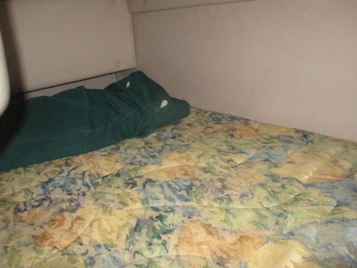1999 Chaparral 240 Signature photo 7