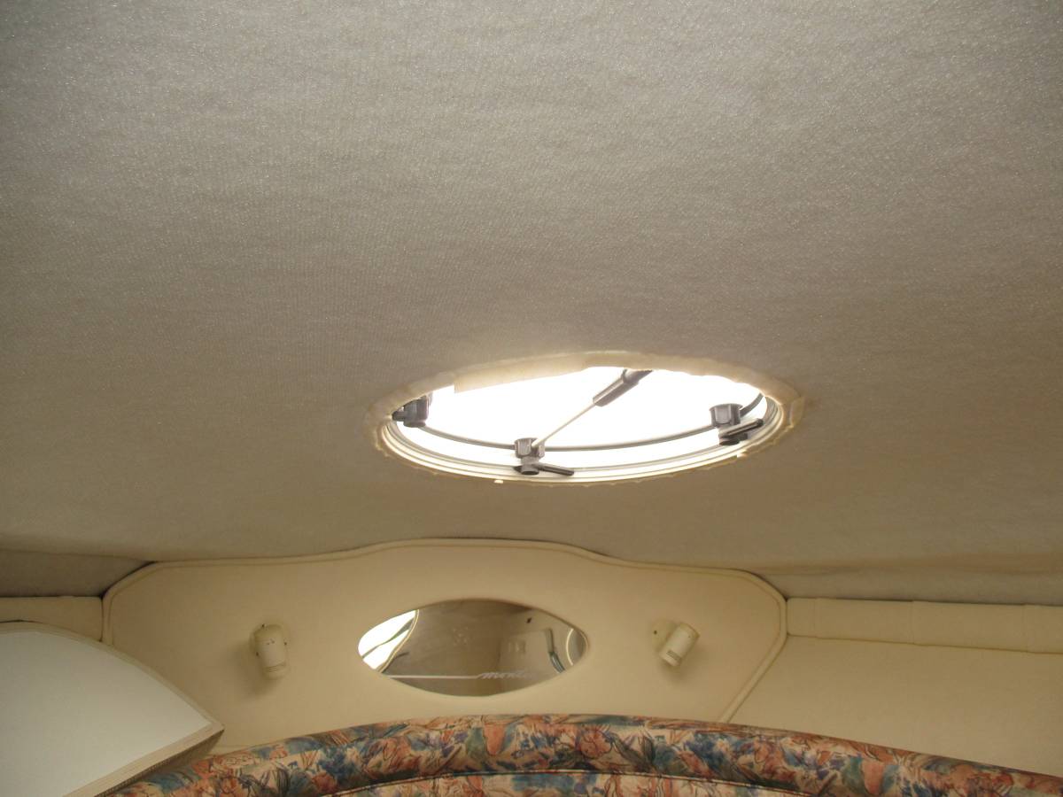 1997 Monterey 236 CU Montura photo 9