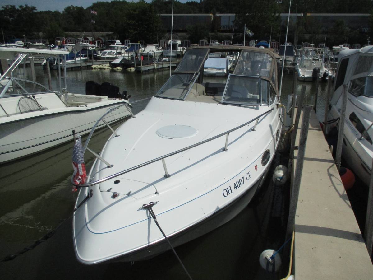 1998 Four Winns 258 Vista