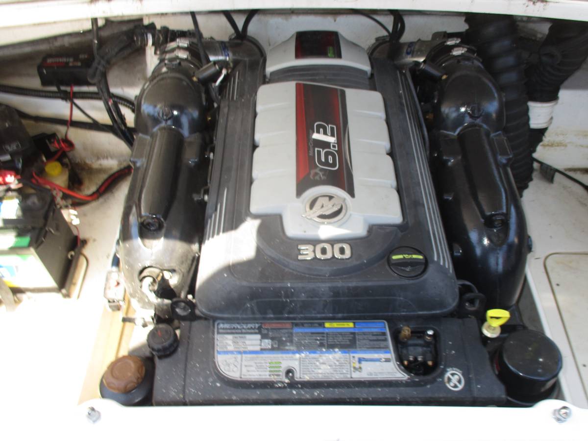 2020 Tahoe 700 Limited photo 10