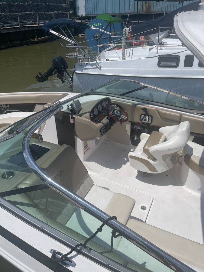 2010 Regal 2300 Anniversary photo 4