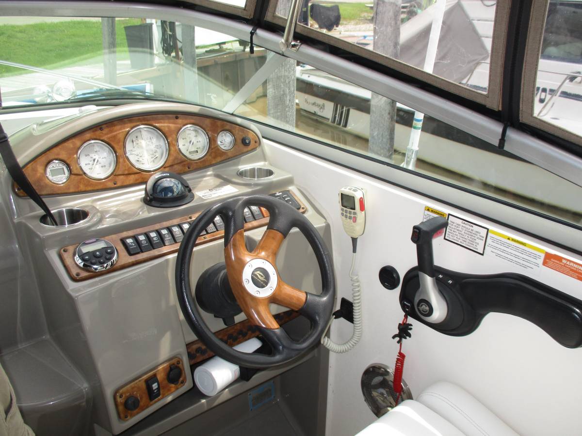 2008 Rinker 260 Express photo 8