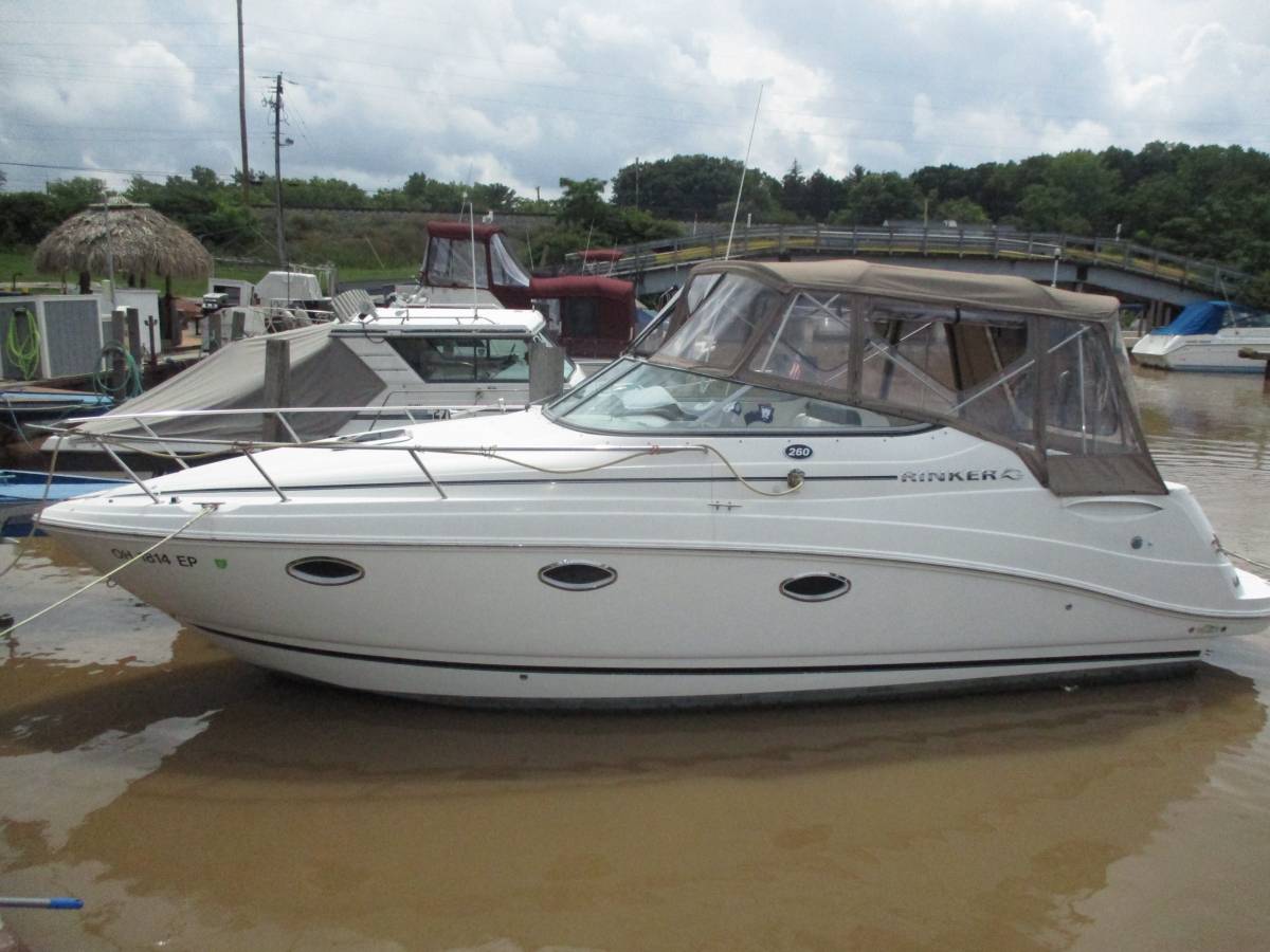 2008 Rinker 260 Express