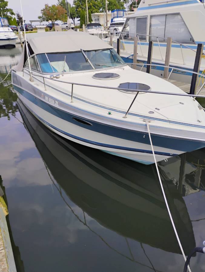 1989 Four Winns 255 Sundowner