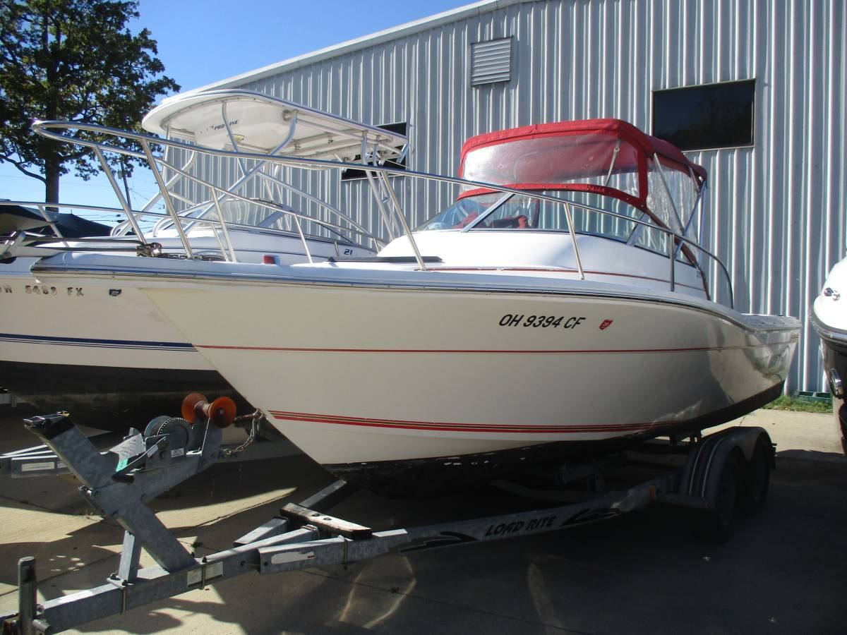 1999 Sport-Craft 211 WA